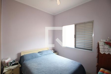 Casa à venda com 225m², 4 quartos e 2 vagasQuarto 2 - Suíte