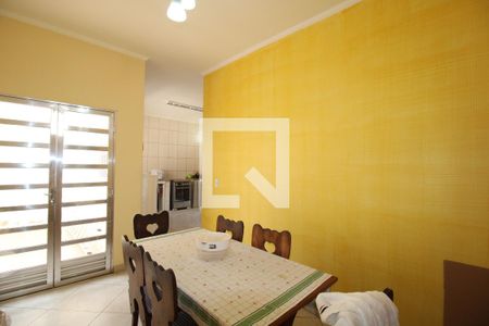 Casa à venda com 225m², 4 quartos e 2 vagasCozinha