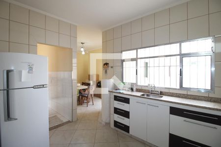 Casa à venda com 225m², 4 quartos e 2 vagasCozinha