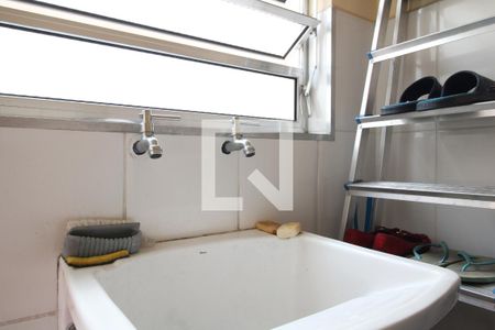 Casa à venda com 225m², 4 quartos e 2 vagasÁrea de Serviço