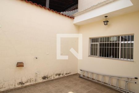 Casa à venda com 225m², 4 quartos e 2 vagasQuarto 3 - Suíte - vista