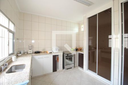 Casa à venda com 225m², 4 quartos e 2 vagasCozinha