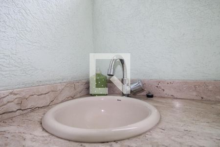 Casa à venda com 225m², 4 quartos e 2 vagasBanheiro do Quarto 1 - suíte