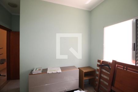 Casa à venda com 225m², 4 quartos e 2 vagasQuarto 3 - Suíte