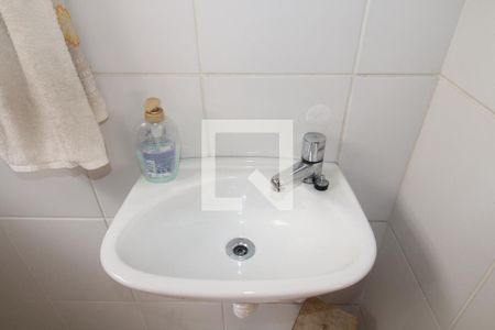 Casa à venda com 225m², 4 quartos e 2 vagasBanheiro de serviço