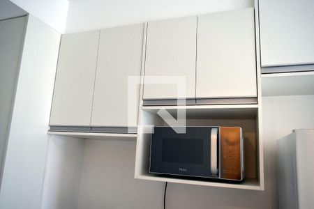 Cozinha de apartamento para alugar com 1 quarto, 28m² em Pinheiros, São Paulo