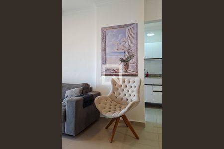 Sala de apartamento para alugar com 2 quartos, 73m² em Mirim, Praia Grande