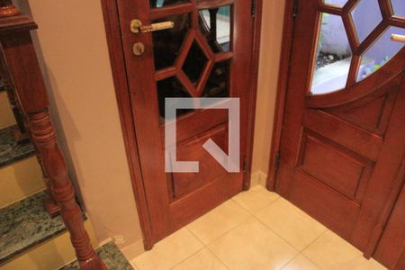 Casa à venda com 157m², 3 quartos e 4 vagasEnttrada de acesso à cozinha e lavabo