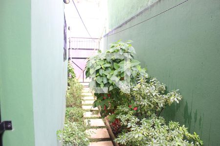 Casa à venda com 157m², 3 quartos e 4 vagasQuiontal lateral/Acesso ao imóvel