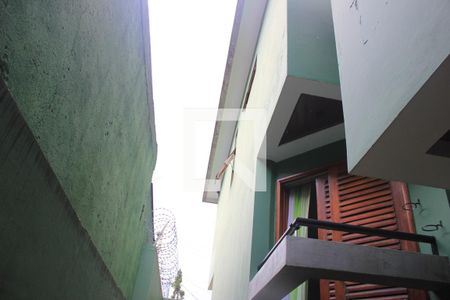 Casa à venda com 157m², 3 quartos e 4 vagasQuiontal lateral/Acesso ao imóvel
