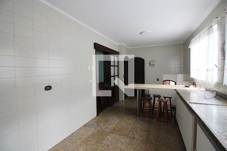 Casa à venda com 344m², 4 quartos e 6 vagasCozinha