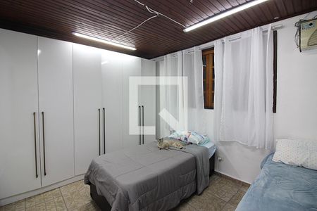Casa à venda com 344m², 4 quartos e 6 vagasQuarto 2 Edícula  