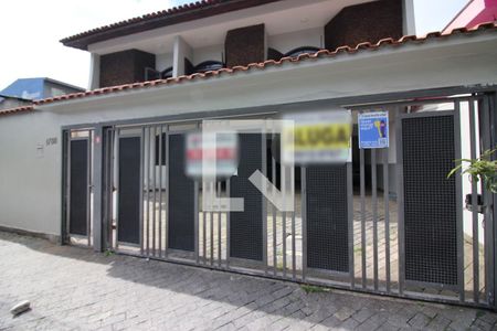 Casa à venda com 344m², 4 quartos e 6 vagasFachada 