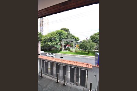 Casa à venda com 344m², 4 quartos e 6 vagasQuarto 2 Sacada 