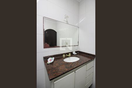 Casa à venda com 344m², 4 quartos e 6 vagasBanheiro Social