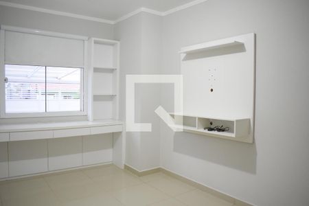 Quarto 1 de casa para alugar com 2 quartos, 60m² em Santa Cândida, Curitiba