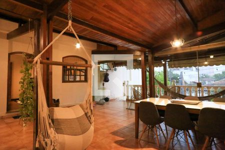 Casa à venda com 250m², 3 quartos e 2 vagasVaranda