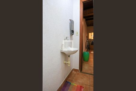 Casa à venda com 250m², 3 quartos e 2 vagasLavabo