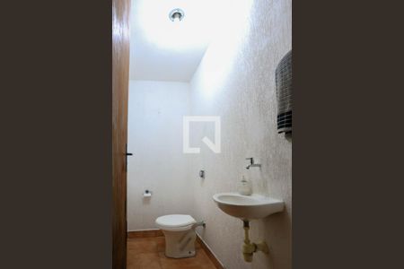 Casa à venda com 250m², 3 quartos e 2 vagasLavabo