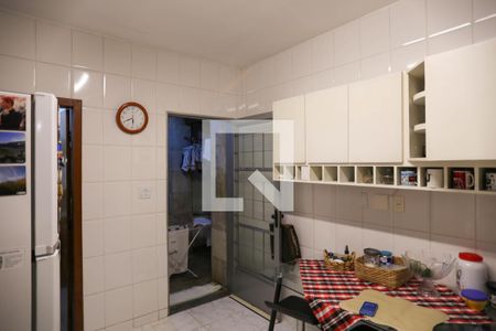 Casa à venda com 250m², 3 quartos e 2 vagasCozinha