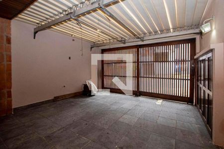 Casa à venda com 250m², 4 quartos e 2 vagas