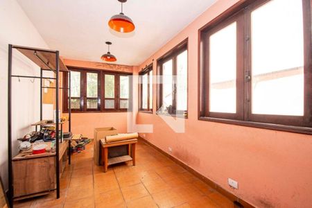 Casa à venda com 250m², 4 quartos e 2 vagas