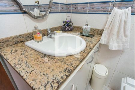 Casa à venda com 336m², 3 quartos e 4 vagas Casa à venda com 336m², 3 quartos e 4 vagasBanheiro