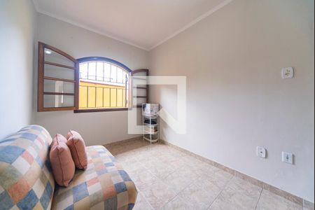Casa à venda com 336m², 3 quartos e 4 vagas Casa à venda com 336m², 3 quartos e 4 vagasQuarto 2