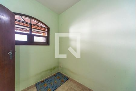 Casa à venda com 336m², 3 quartos e 4 vagas Casa à venda com 336m², 3 quartos e 4 vagasQuarto de Serviço