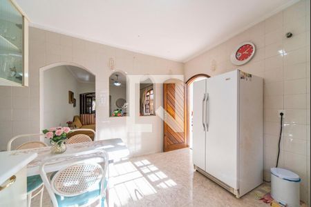 Casa à venda com 336m², 3 quartos e 4 vagas Casa à venda com 336m², 3 quartos e 4 vagasCozinha