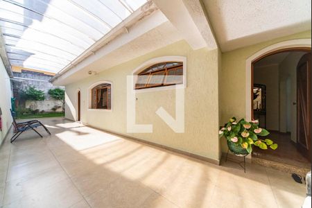 Casa à venda com 336m², 3 quartos e 4 vagas Casa à venda com 336m², 3 quartos e 4 vagasQuintal