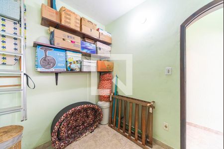 Casa à venda com 336m², 3 quartos e 4 vagas Casa à venda com 336m², 3 quartos e 4 vagasQuarto de Serviço