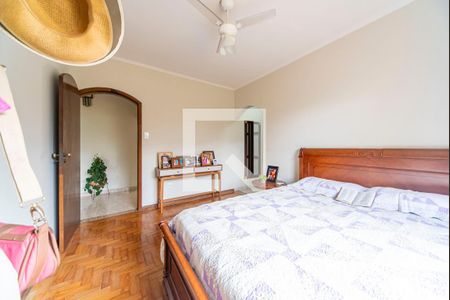 Casa à venda com 336m², 3 quartos e 4 vagas Casa à venda com 336m², 3 quartos e 4 vagasSuíte