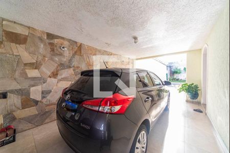 Casa à venda com 336m², 3 quartos e 4 vagas Casa à venda com 336m², 3 quartos e 4 vagasGaragem