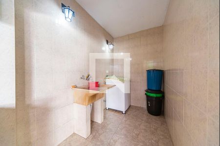 Casa à venda com 336m², 3 quartos e 4 vagas Casa à venda com 336m², 3 quartos e 4 vagasÁrea de Serviço