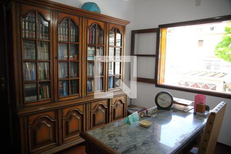 Casa à venda com 364m², 3 quartos e 7 vagasEscritório 