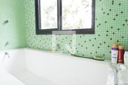 Casa de condomínio à venda com 400m², 4 quartos e 4 vagas Casa de condomínio à venda com 400m², 4 quartos e 4 vagasbanheiro suíte