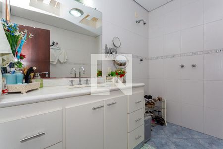 Casa para alugar com 340m², 3 quartos e 4 vagas Casa para alugar com 340m², 3 quartos e 4 vagasSuíte 3 Master - Banheiro 1
