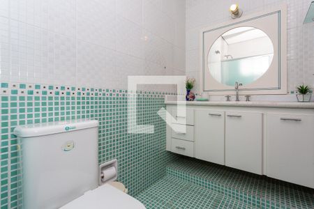 Casa para alugar com 340m², 3 quartos e 4 vagas Casa para alugar com 340m², 3 quartos e 4 vagasBanheiro da Suíte 2