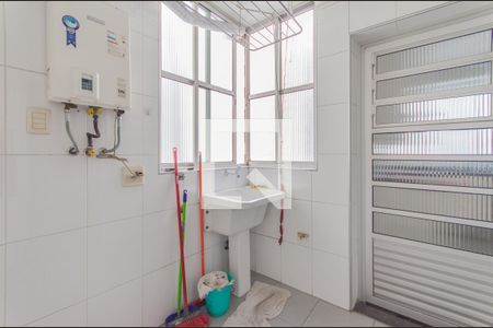 Apartamento à venda com 122m², 3 quartos e 2 vagas Apartamento à venda com 122m², 3 quartos e 2 vagasÁrea de Serviço