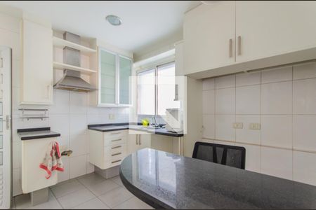 Apartamento à venda com 122m², 3 quartos e 2 vagas Apartamento à venda com 122m², 3 quartos e 2 vagasCozinha