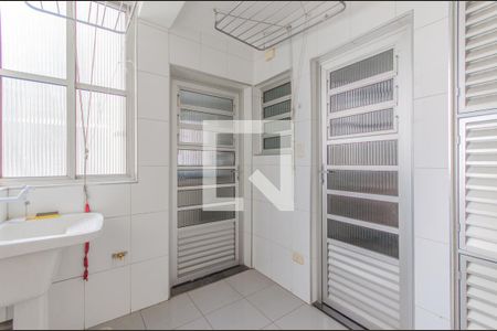 Apartamento à venda com 122m², 3 quartos e 2 vagas Apartamento à venda com 122m², 3 quartos e 2 vagasÁrea de Serviço