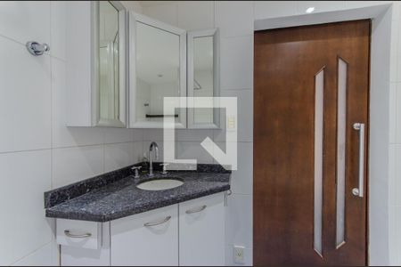 Apartamento à venda com 122m², 3 quartos e 2 vagas Apartamento à venda com 122m², 3 quartos e 2 vagasBanheiro da Suíte