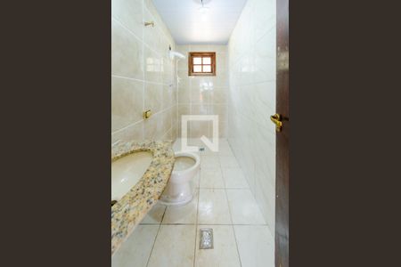 Banheiro social 1 de casa para alugar com 4 quartos, 360m² em Santa Lúcia, Belo Horizonte