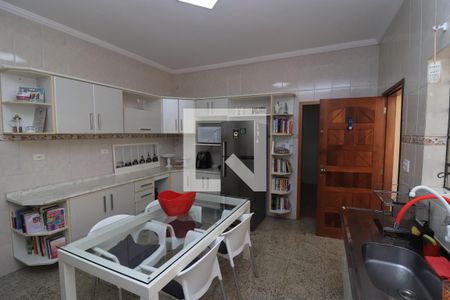 Casa à venda com 150m², 3 quartos e 3 vagasCozinha