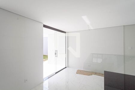 Casa à venda com 190m², 3 quartos e 2 vagas Casa à venda com 190m², 3 quartos e 2 vagasCozinha