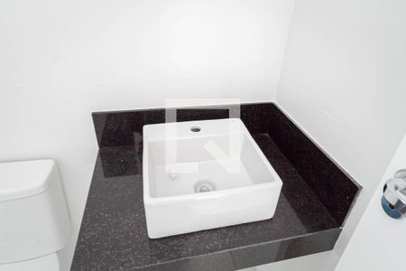 Casa à venda com 190m², 3 quartos e 2 vagas Casa à venda com 190m², 3 quartos e 2 vagasBanheiro da suíte