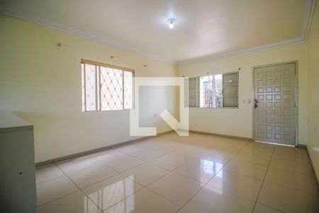 Sala de apartamento para alugar com 3 quartos, 200m² em Partenon, Porto Alegre