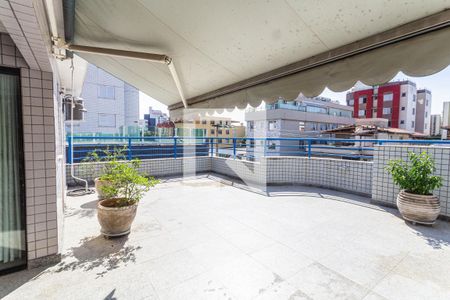 Apartamento à venda com 250m², 4 quartos e 2 vagas Apartamento à venda com 250m², 4 quartos e 2 vagasCobertura/Churrasqueira