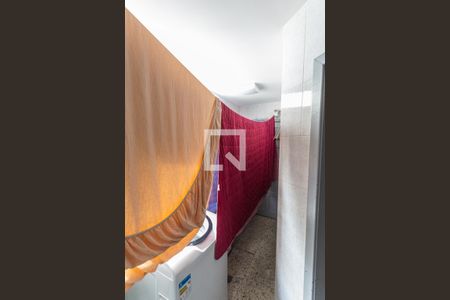Apartamento à venda com 250m², 4 quartos e 2 vagas Apartamento à venda com 250m², 4 quartos e 2 vagasÁrea de Serviço
